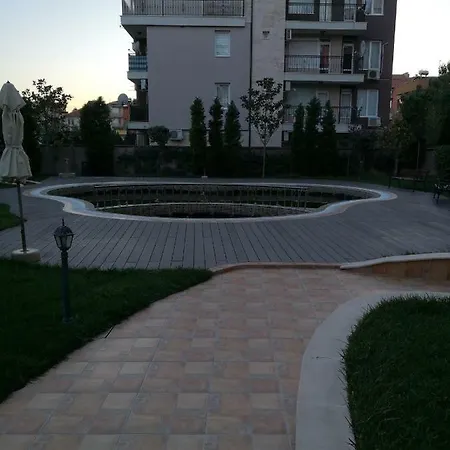 Mellia Park Apartment *